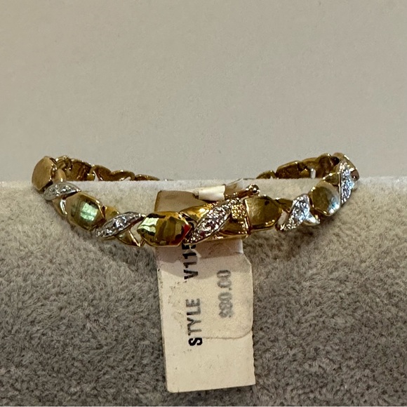 NWT Sterling Silver .925 Vermeil Gold Bracelet- “XO” design - silver accents - Picture 13 of 13